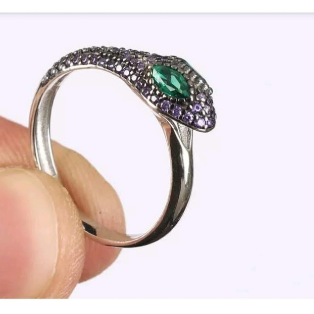 Sz 8 Amethyst snake with emerald eyes sterling - Picture 4 of 4